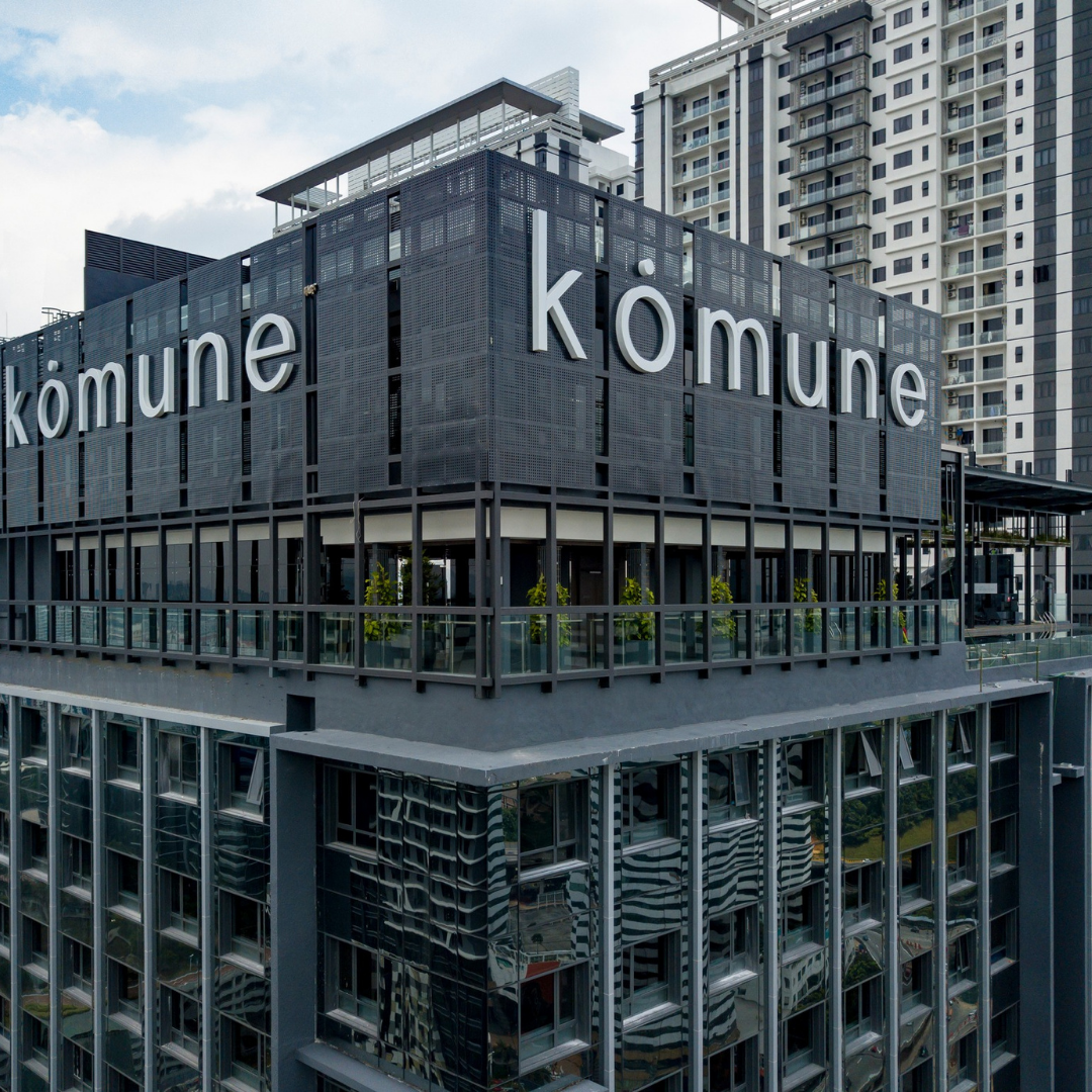 Komune Living Email